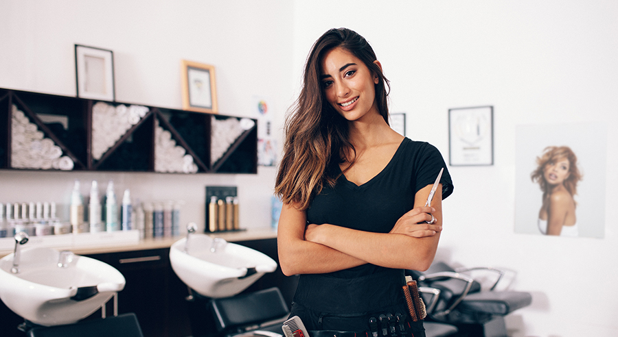 10 Jahre nach der Flucht: Frauen deutlich seltener erwerbstätig als Männer