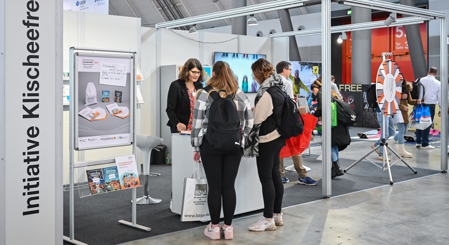 Passende Berufe f&uuml;r alle! Die Initiative Klischeefrei auf der didacta 2026